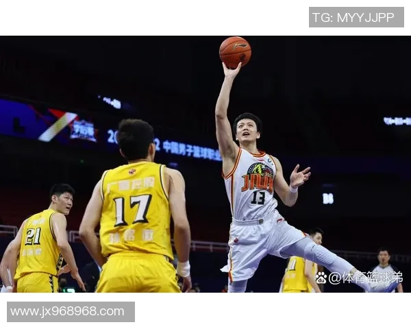 姜宇星的成长之路：从默默无闻到璀璨星辰的奋斗历程与心路历程